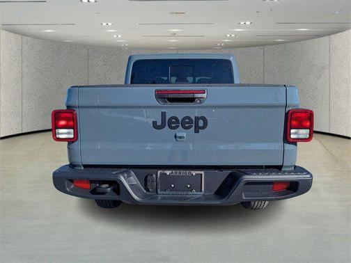 2026 Jeep Gladiator Sport S