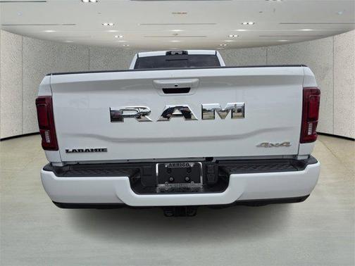 2025 RAM 3500 Laramie Crew Cab 4x4 8' Box