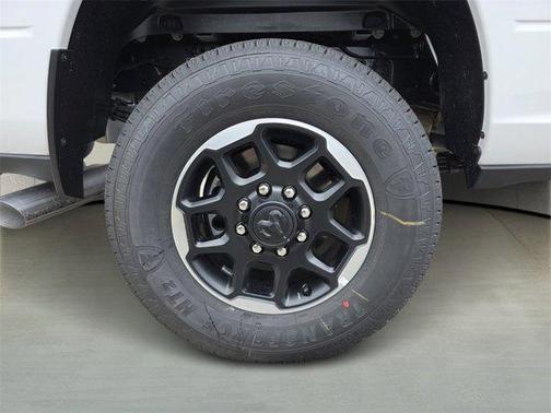 2025 RAM 3500 Laramie Crew Cab 4x4 8' Box