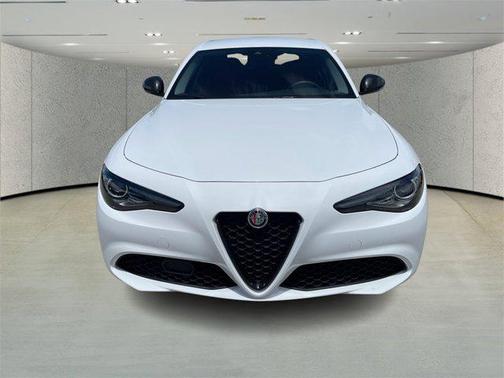 2020 Alfa Romeo Giulia Base