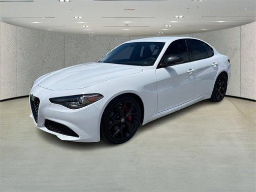 2020 Alfa Romeo Giulia Base