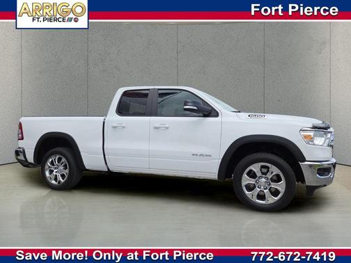 Bright White Clearcoat 2022 RAM 1500 Big Horn/Lone Star