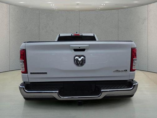 Bright White Clearcoat 2022 RAM 1500 Big Horn/Lone Star
