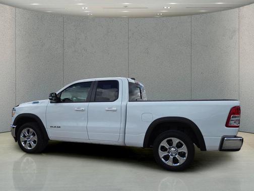 Bright White Clearcoat 2022 RAM 1500 Big Horn/Lone Star