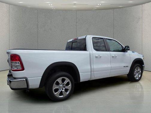 Bright White Clearcoat 2022 RAM 1500 Big Horn/Lone Star