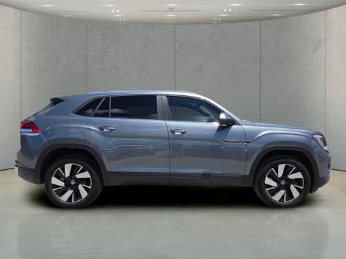 Platinum Gray Metallic 2025 Volkswagen Atlas Cross Sport 2.0T SE w/Technology 4MOTION