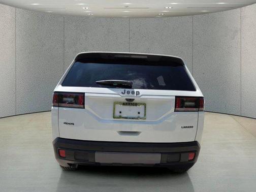 Bright White Clearcoat 2026 Jeep Cherokee Laredo 4x4