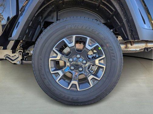 2026 Jeep Gladiator Sahara 4x4