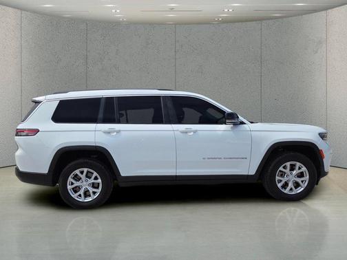 Bright White Clearcoat 2023 Jeep Grand Cherokee L Limited