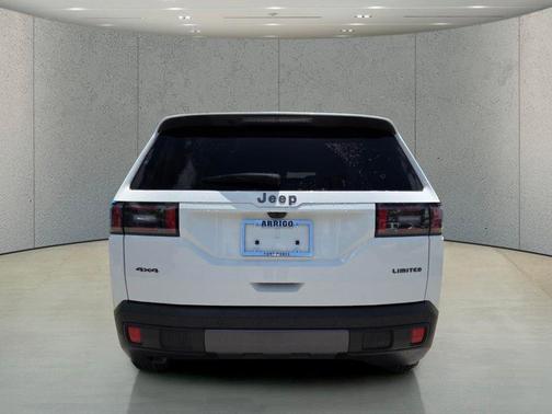 Bright White Clearcoat 2026 Jeep Cherokee Limited