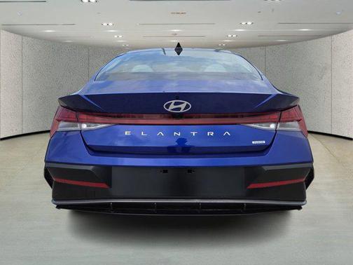 2025 Hyundai ELANTRA HEV Limited