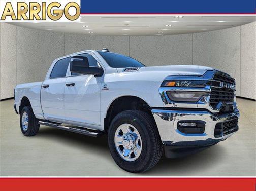 2025 RAM 2500 Tradesman Crew Cab 4x4 6'4' Box