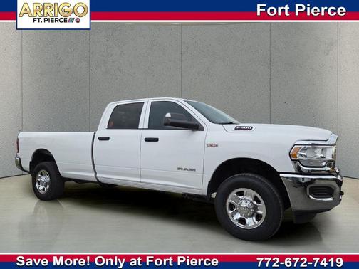 Bright White Clearcoat 2022 RAM 2500 Tradesman Crew Cab 4x4 8' Box