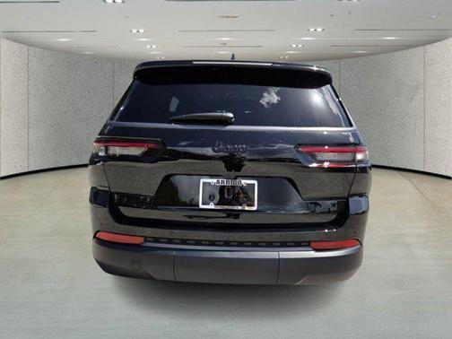 Diamond Black Crystal Pearlcoat 2026 Jeep Grand Cherokee L Limited