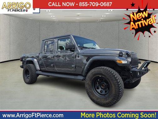 2022 Jeep Gladiator Sport S