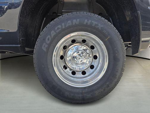 2026 RAM 3500 Laramie Crew Cab 4x4 8' Box