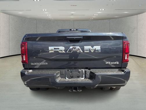 2026 RAM 3500 Laramie Crew Cab 4x4 8' Box