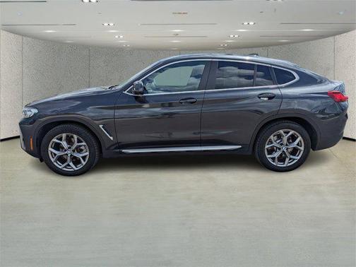 2024 BMW X4 xDrive30i