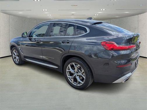 2024 BMW X4 xDrive30i