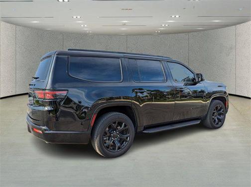 2023 Jeep Wagoneer Series II Carbide 4x4