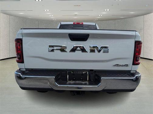 2025 RAM 2500 Tradesman Crew Cab 4x4 8' Box