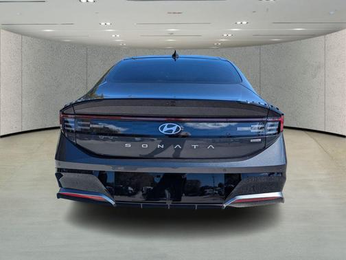 2024 Hyundai SONATA Hybrid Limited