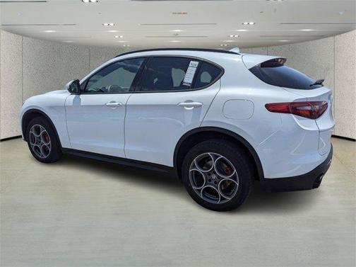 2022 Alfa Romeo Stelvio Sprint
