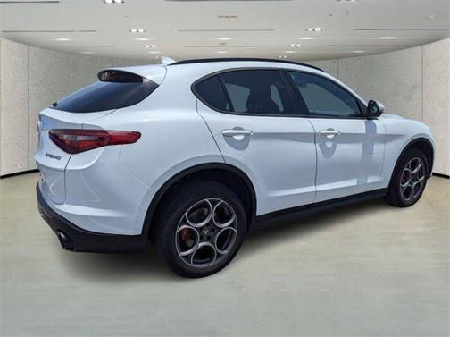2022 Alfa Romeo Stelvio Sprint