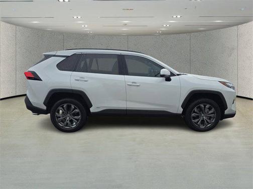 2023 Toyota RAV4 Hybrid XLE Premium