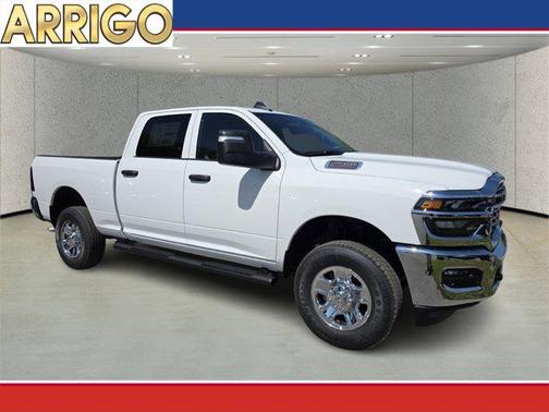 2025 RAM 2500 Tradesman Crew Cab 4x4 6'4' Box
