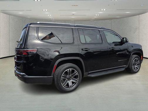 2022 Jeep Wagoneer Series III 4x2