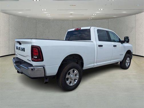 2025 RAM 2500 Big Horn Crew Cab 4x4 6'4' Box