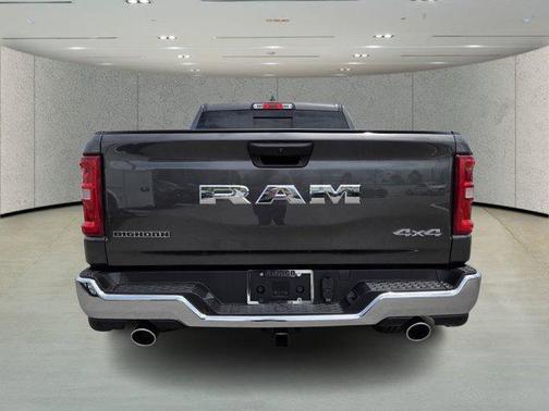 Granite Crystal Metallic Clearcoat 2026 RAM 1500 Big Horn/Lone Star