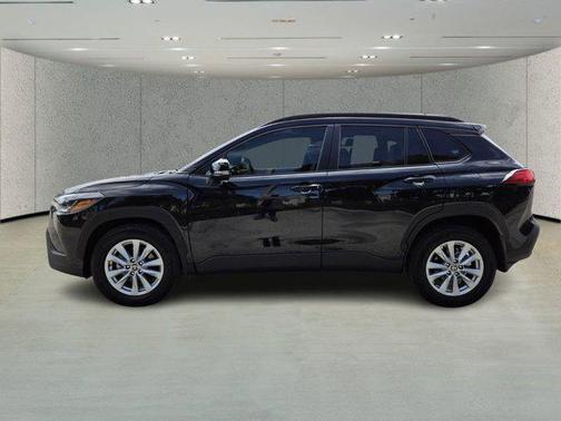 2025 Toyota Corolla Cross LE