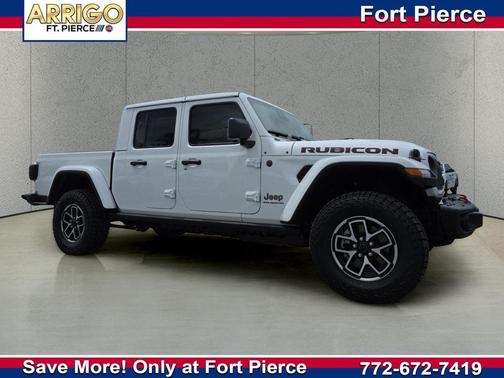 Bright White Clearcoat 2026 Jeep Gladiator Rubicon