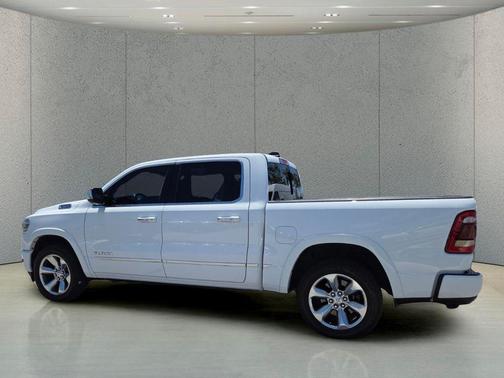 Bright White Clearcoat 2021 RAM 1500 Limited