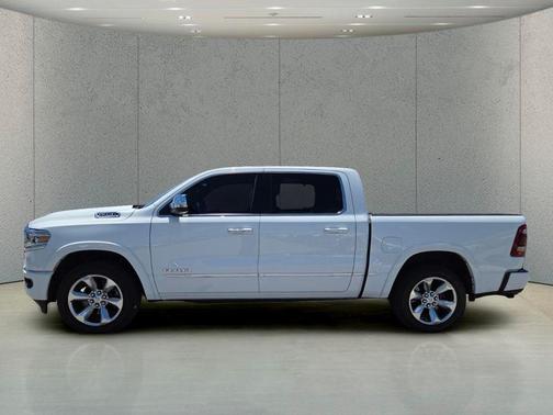 Bright White Clearcoat 2021 RAM 1500 Limited