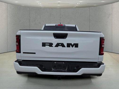 Bright White Clearcoat 2026 RAM 1500 Big Horn/Lone Star