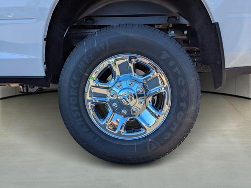 2026 RAM 2500 Tradesman Crew Cab 4x4 6'4' Box