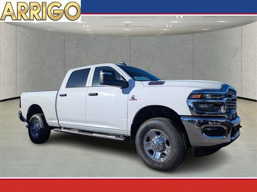2026 RAM 2500 Tradesman Crew Cab 4x4 6'4' Box