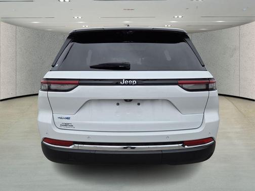 2022 Jeep Grand Cherokee 4xe Base