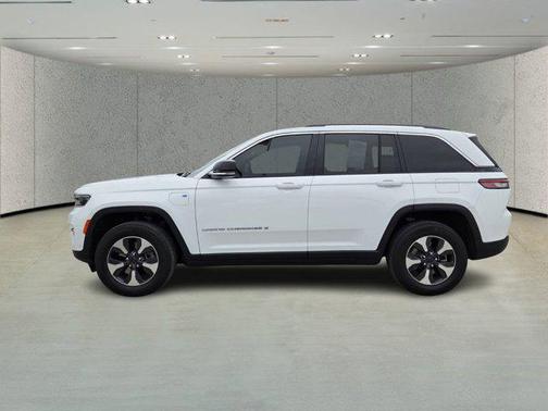 2022 Jeep Grand Cherokee 4xe Base