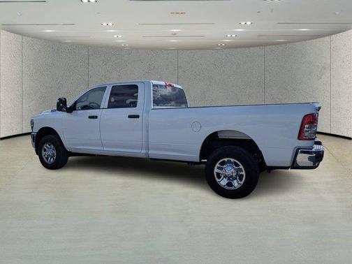 2024 RAM 2500 Tradesman Crew Cab 4x4 8' Box