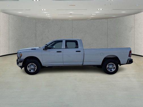 2024 RAM 2500 Tradesman Crew Cab 4x4 8' Box