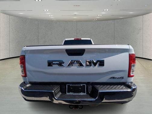 2024 RAM 2500 Tradesman Crew Cab 4x4 8' Box