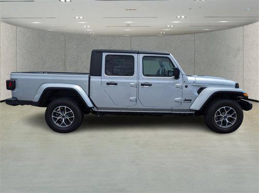 2024 Jeep Gladiator Sport S
