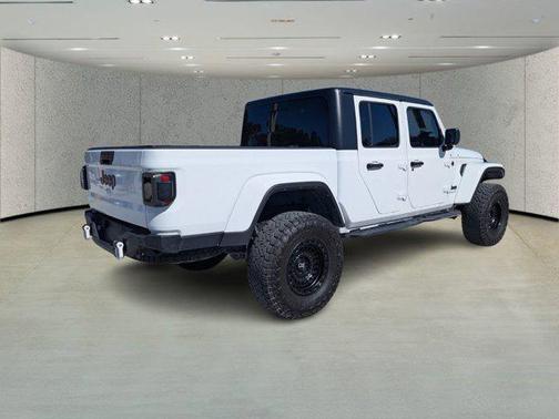 2024 Jeep Gladiator Sport S
