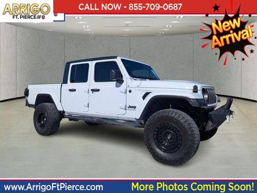 2024 Jeep Gladiator Sport S