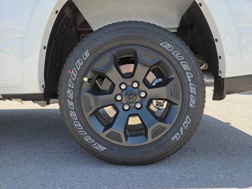 Bright White Clearcoat 2026 RAM 1500 Big Horn/Lone Star