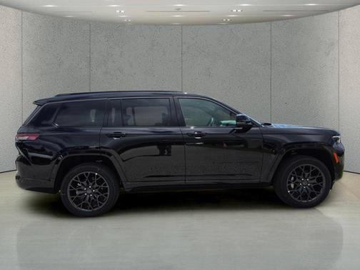 Diamond 2026 Jeep Grand Cherokee L Summit